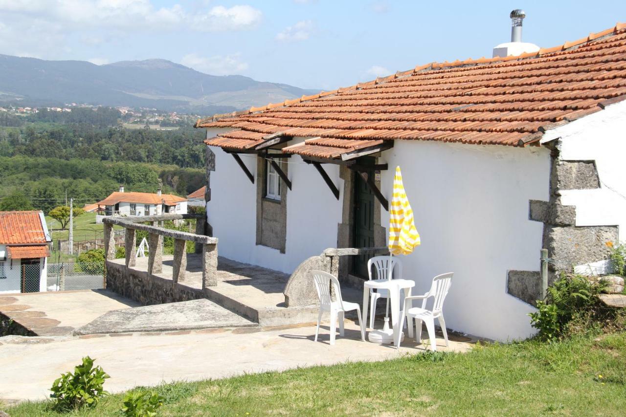Вилла Casas Da Loureira - Casa Batatas I Вила-Нова-ди-Сервейра Экстерьер фото